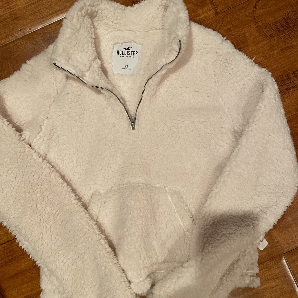 Hollister Sherpa